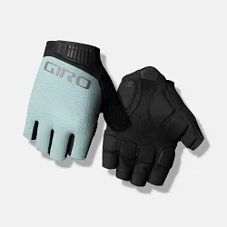 Conquer Every Trail with Must-Have Mountain Bike Accessories